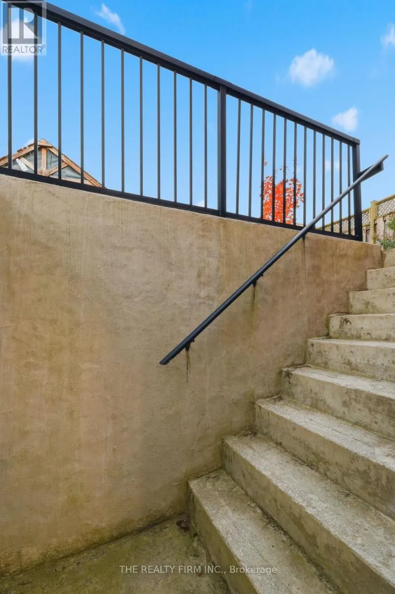 1012 OAKCROSSING ROAD