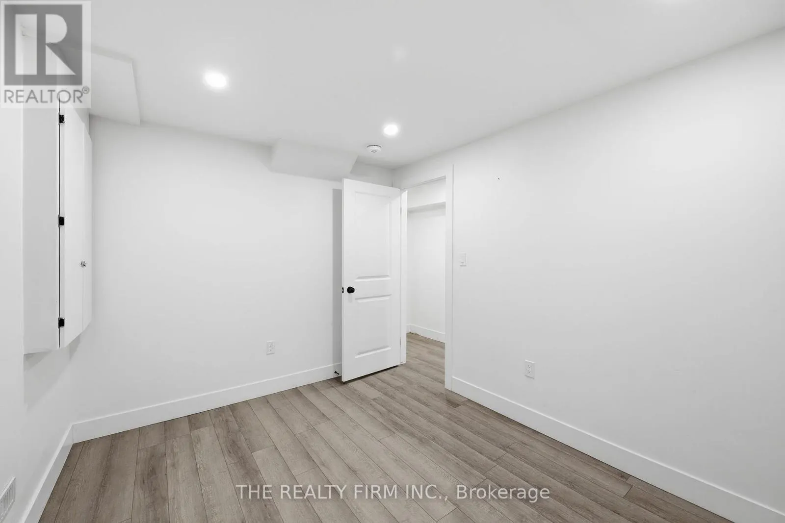 1012 OAKCROSSING ROAD