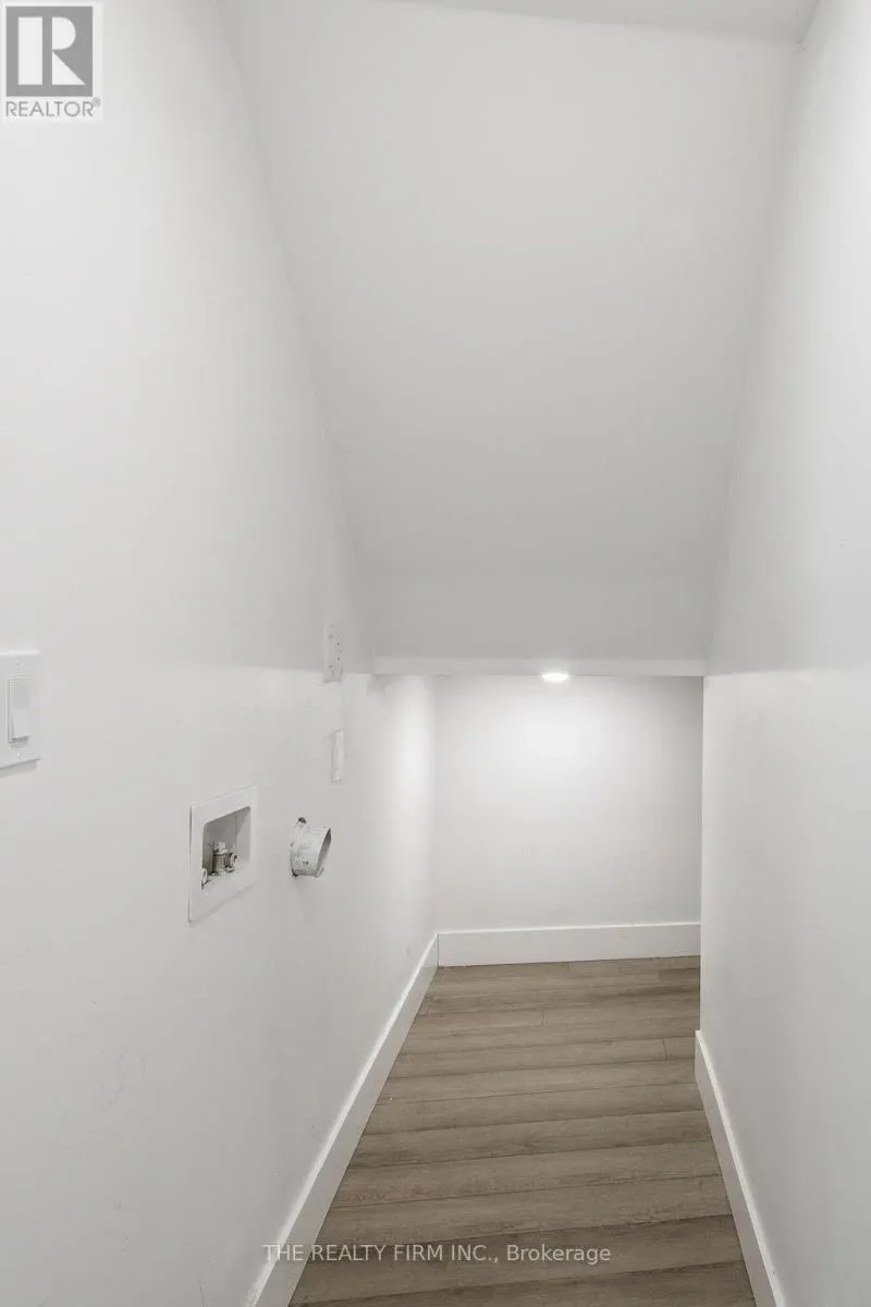 1012 OAKCROSSING ROAD