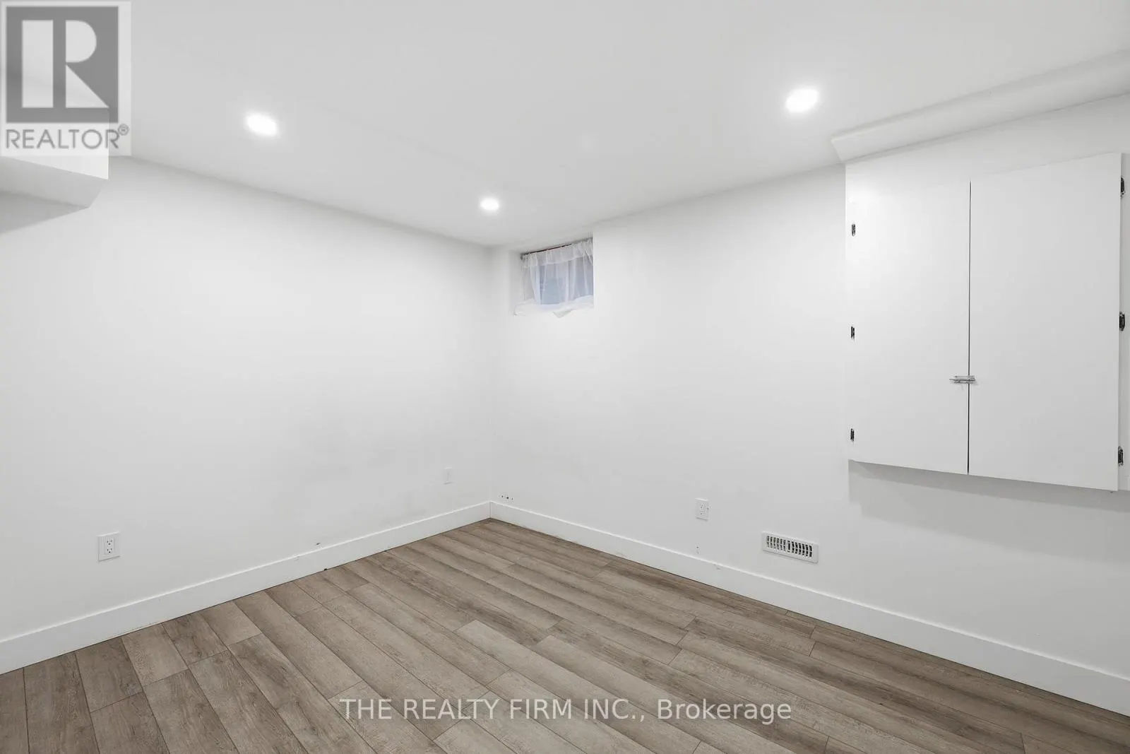 1012 OAKCROSSING ROAD