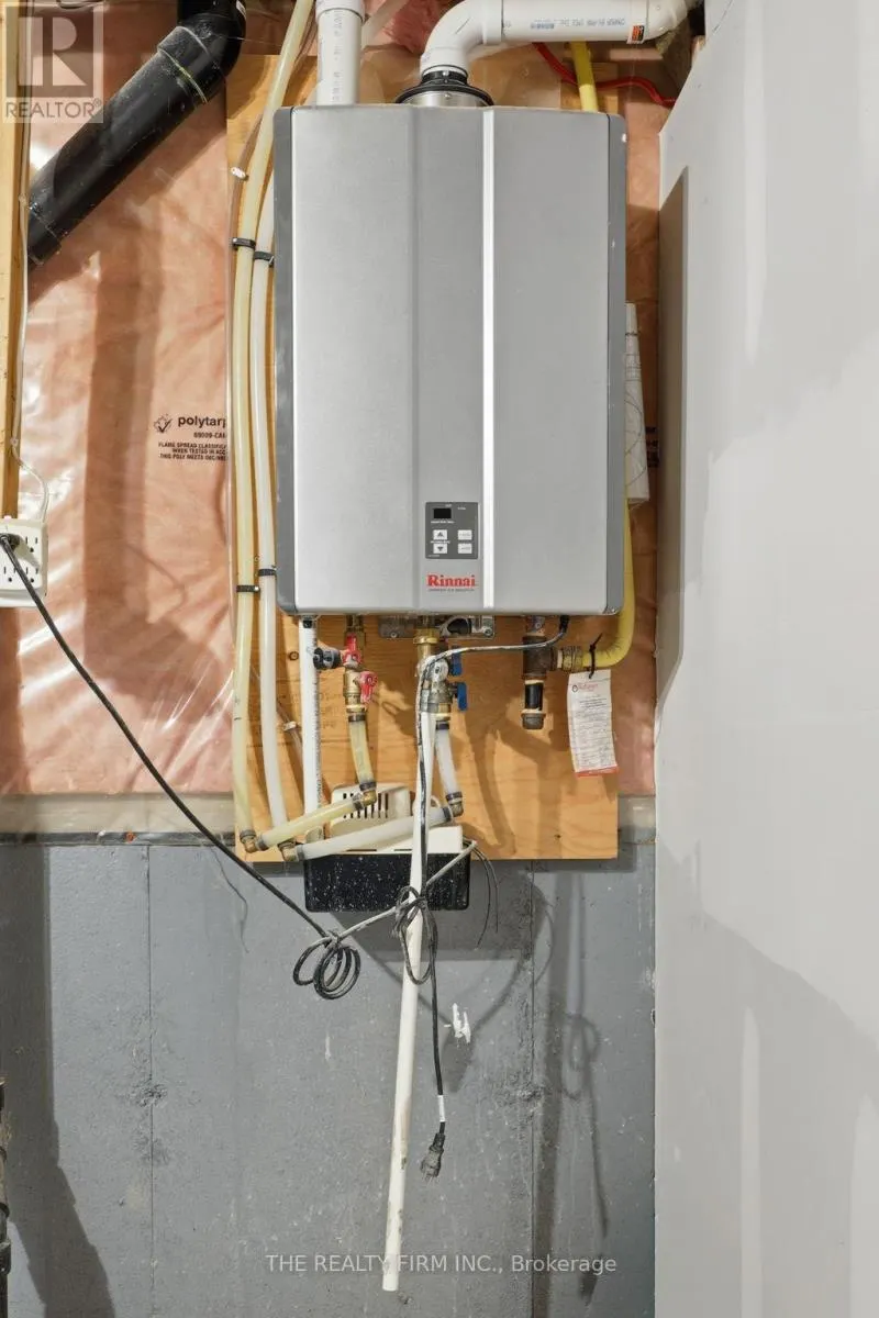 1012 OAKCROSSING ROAD