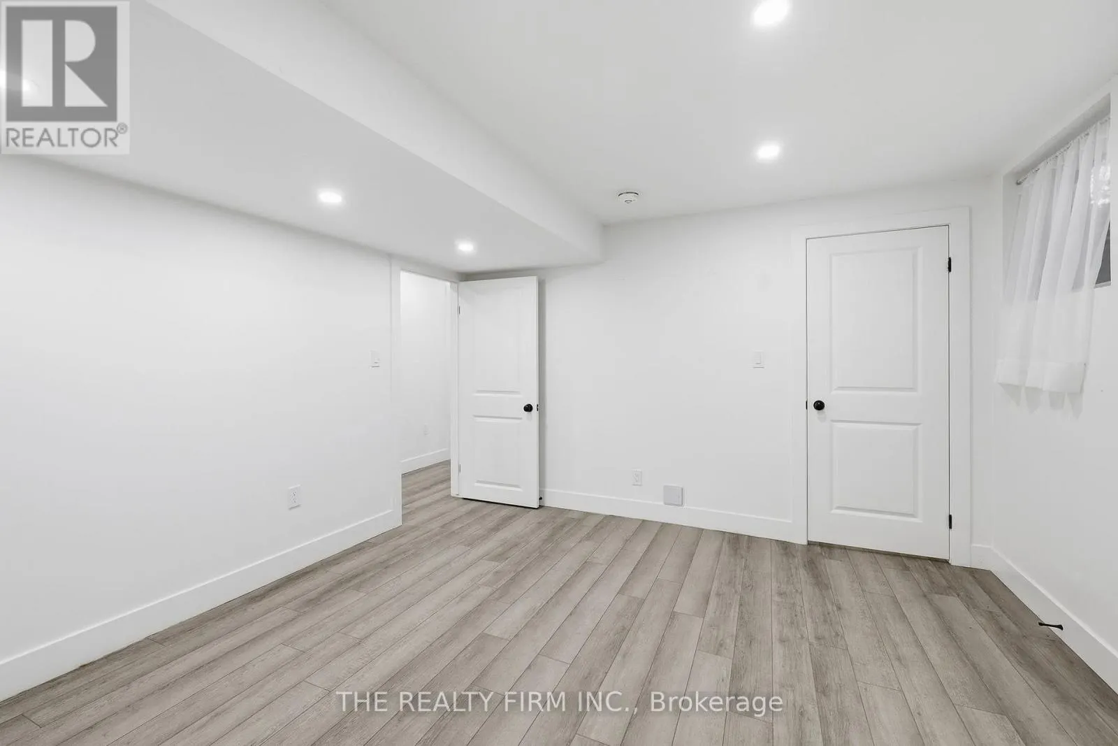 1012 OAKCROSSING ROAD