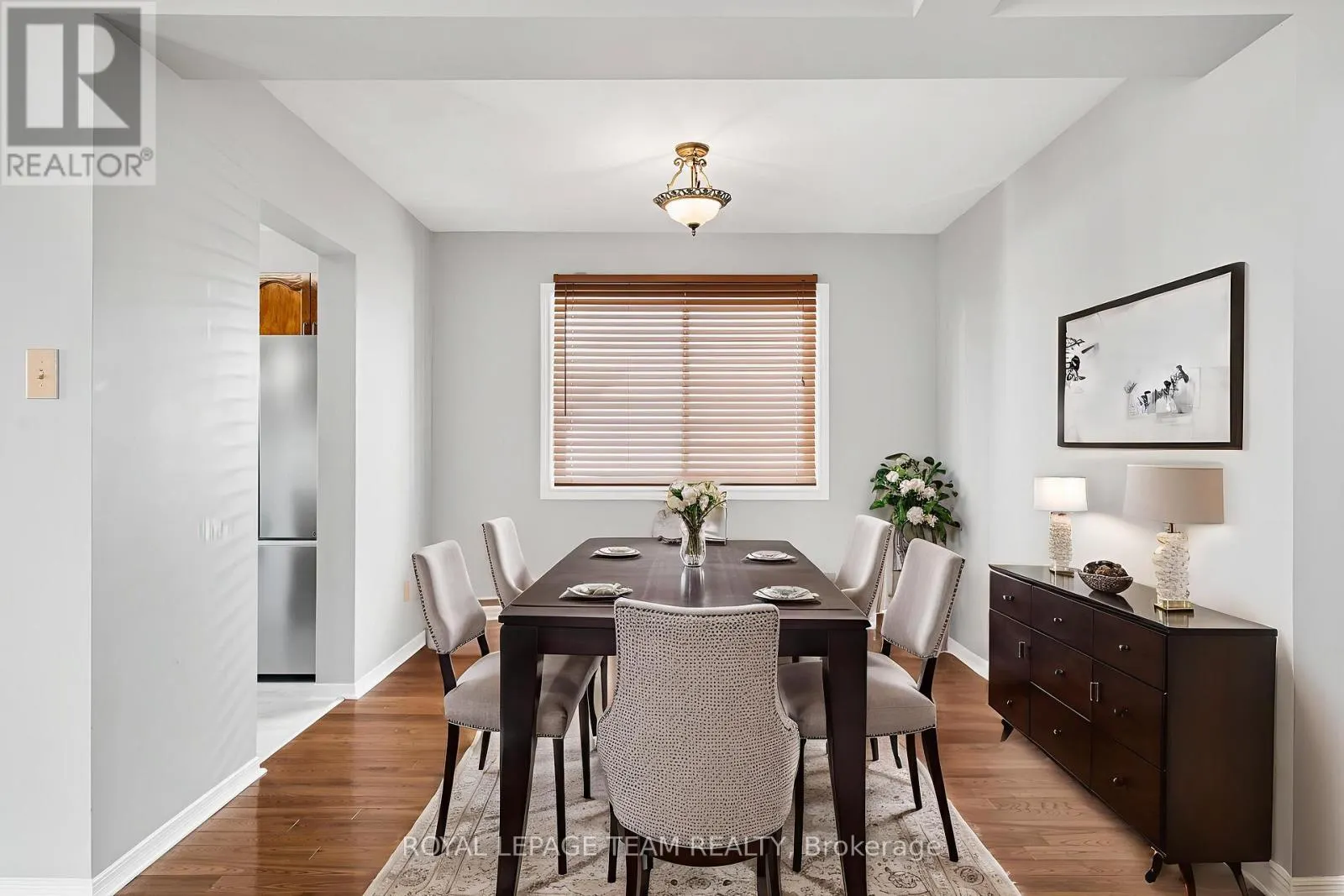 32 PEACOCK CRESCENT S