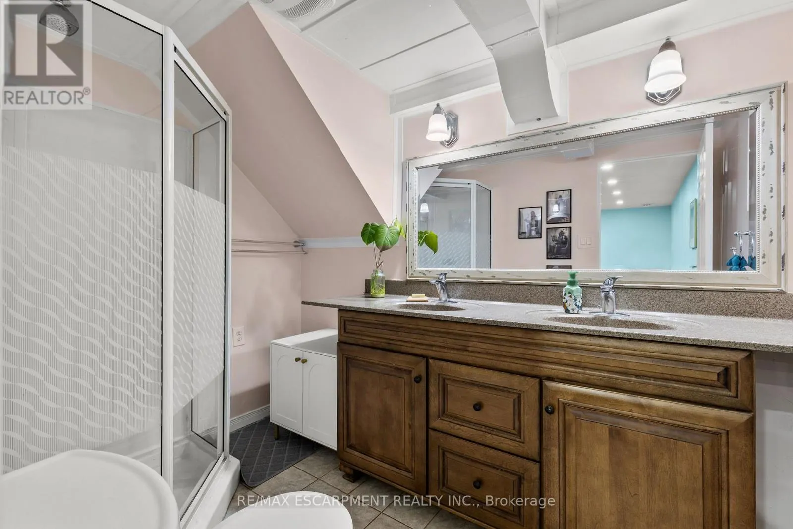 50 GLEDHILL CRESCENT