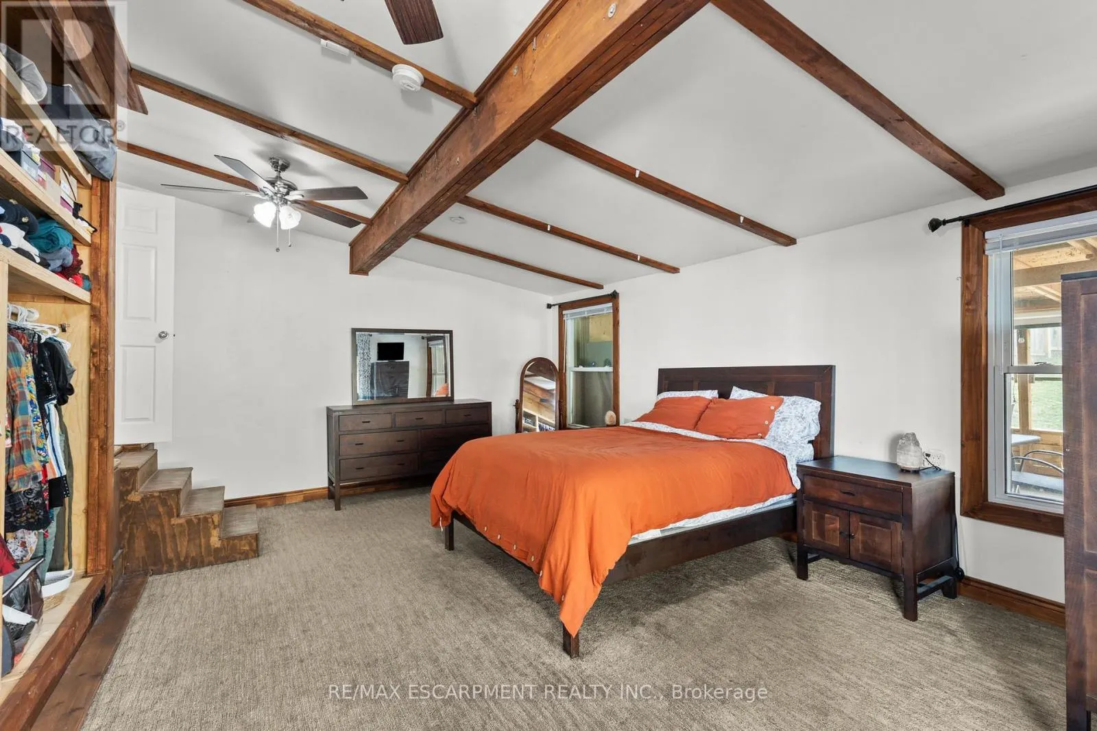 50 GLEDHILL CRESCENT