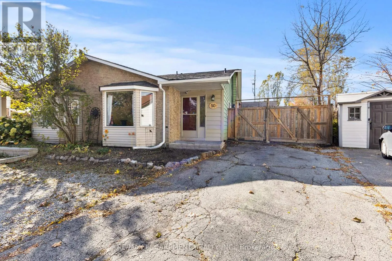 50 GLEDHILL CRESCENT