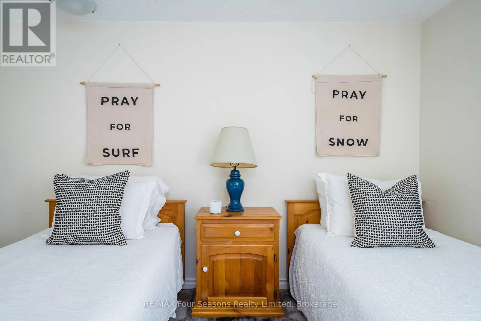 113 - 107 WINTERGREEN PLACE, #113