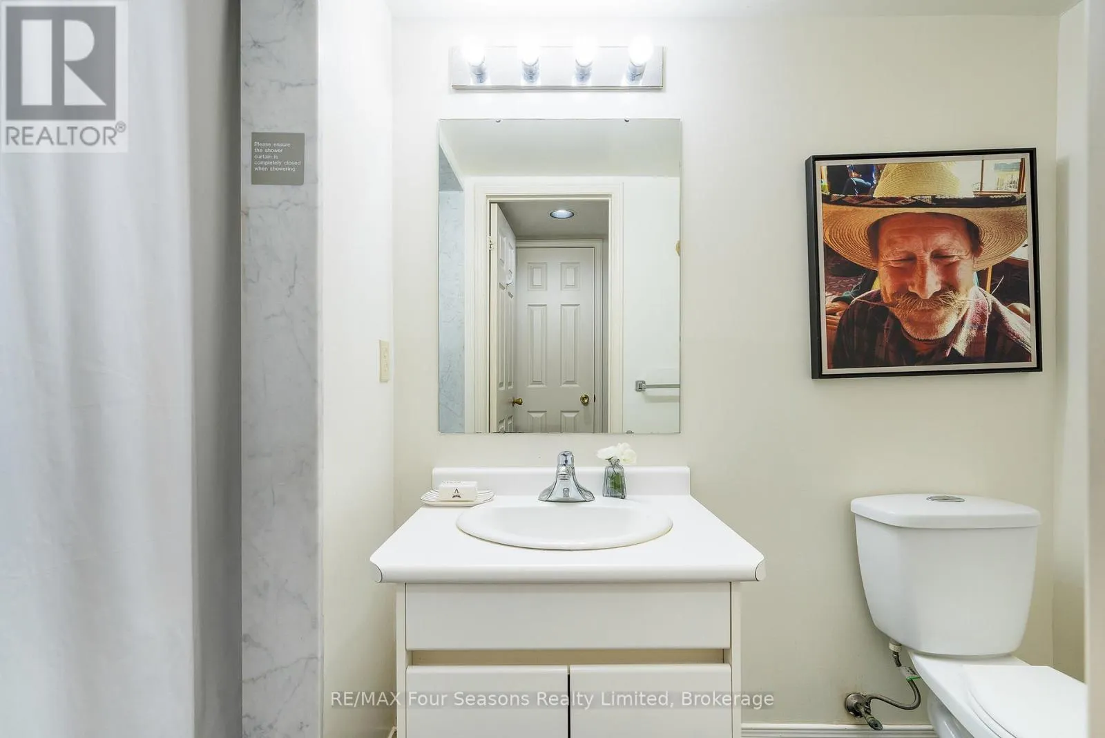 113 - 107 WINTERGREEN PLACE, #113