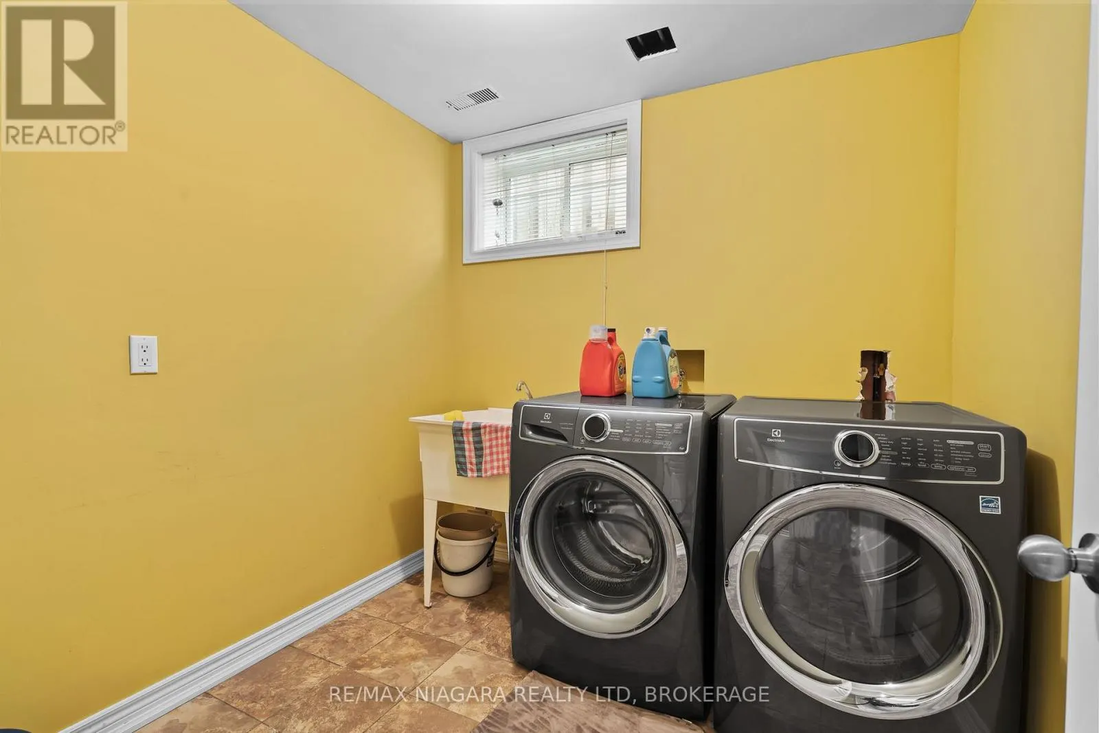 6877 COURTNEY CRESCENT