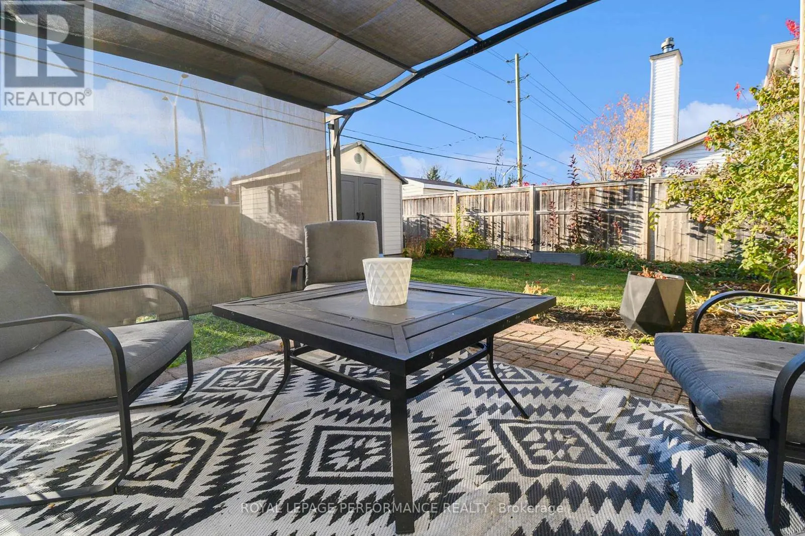 470 ROUGEMOUNT CRESCENT