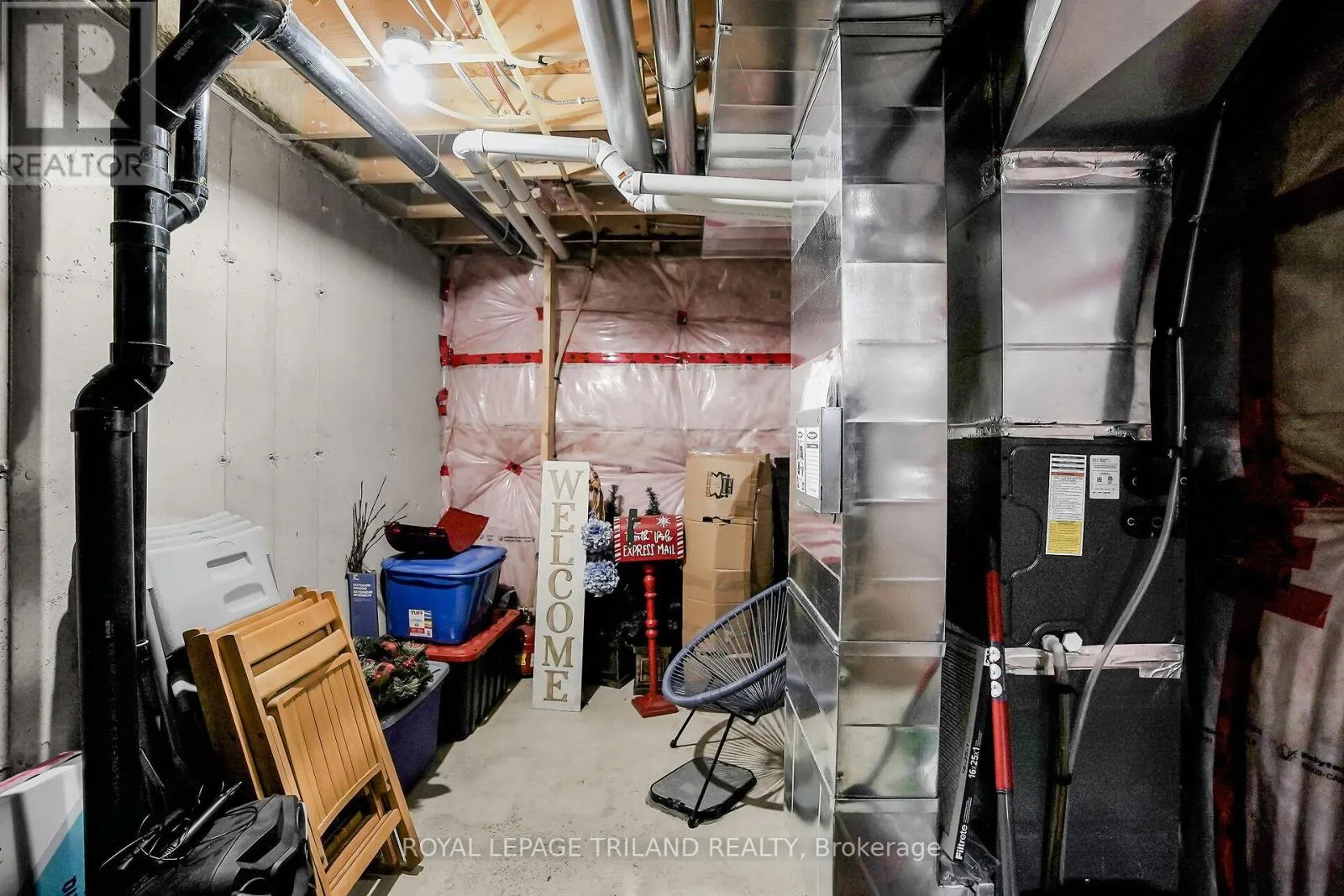 39 - 3380 SINGLETON AVENUE, #39