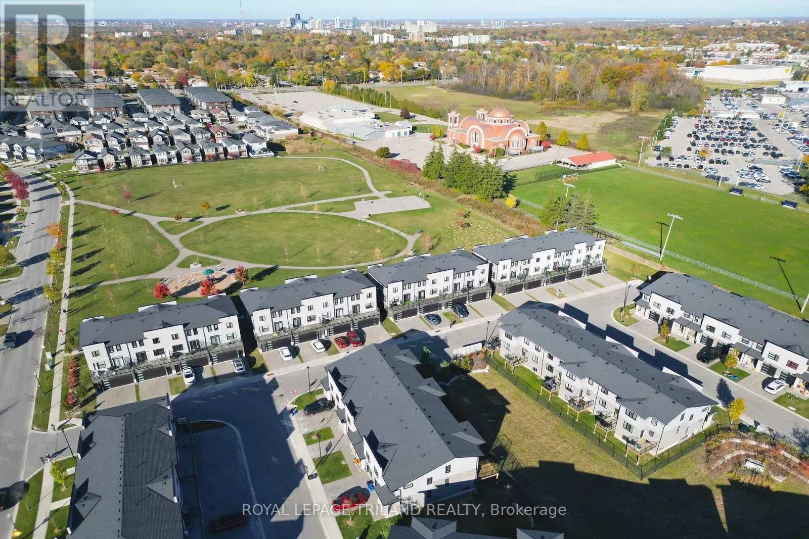 39 - 3380 SINGLETON AVENUE, #39