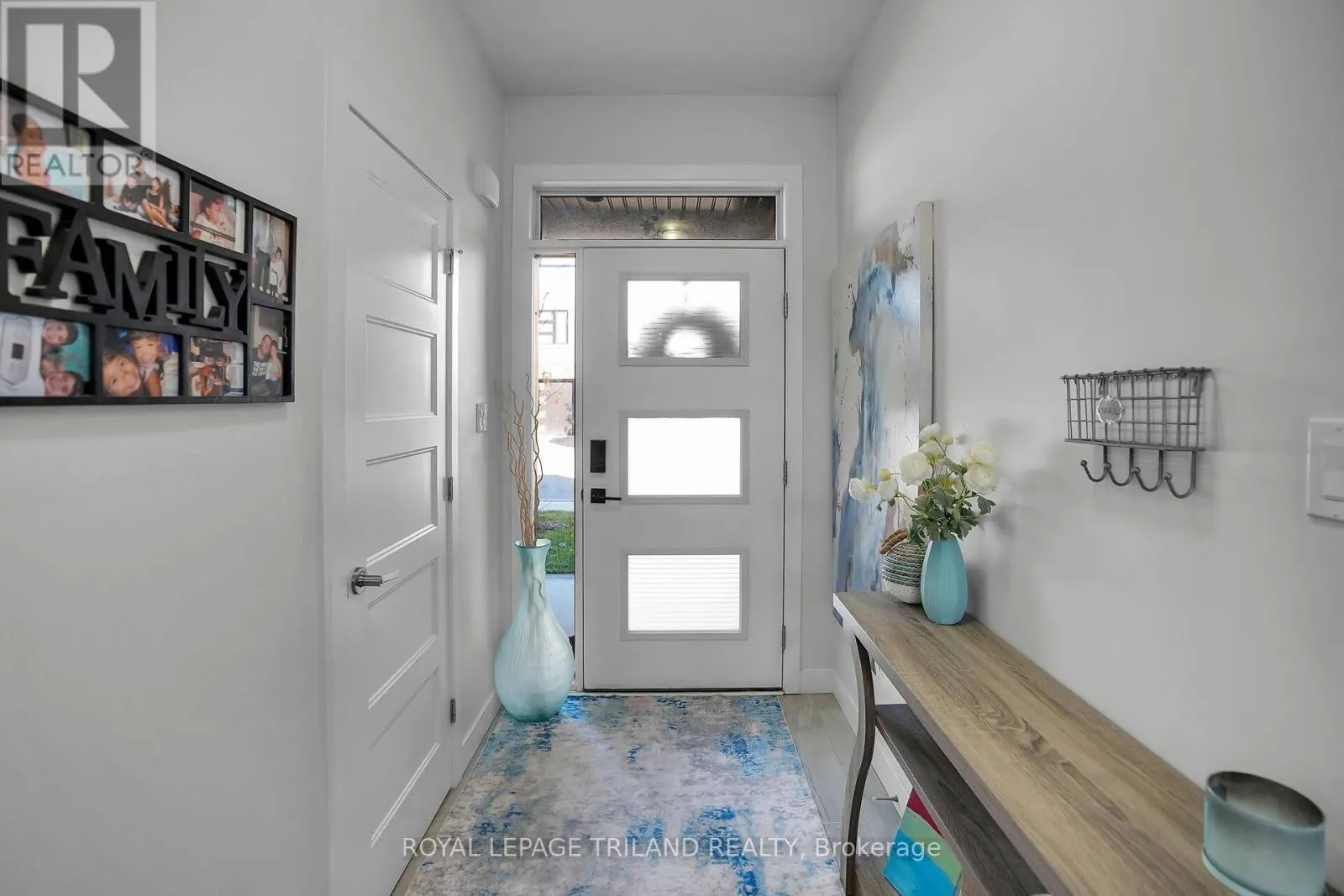 39 - 3380 SINGLETON AVENUE, #39