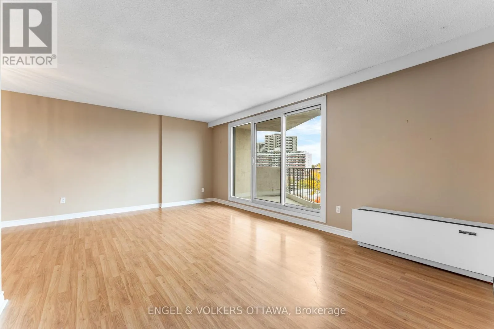 704 - 1025 RICHMOND ROAD