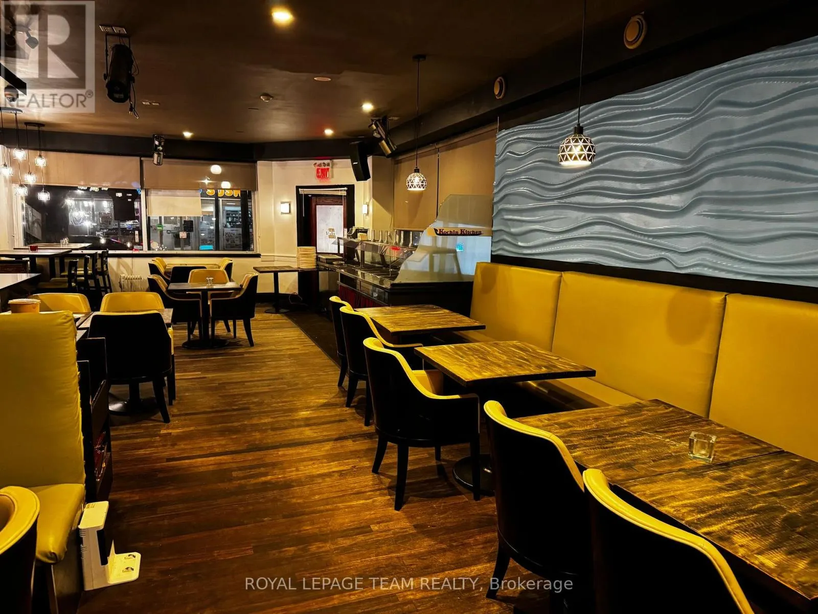 100 - 271 DALHOUSIE STREET