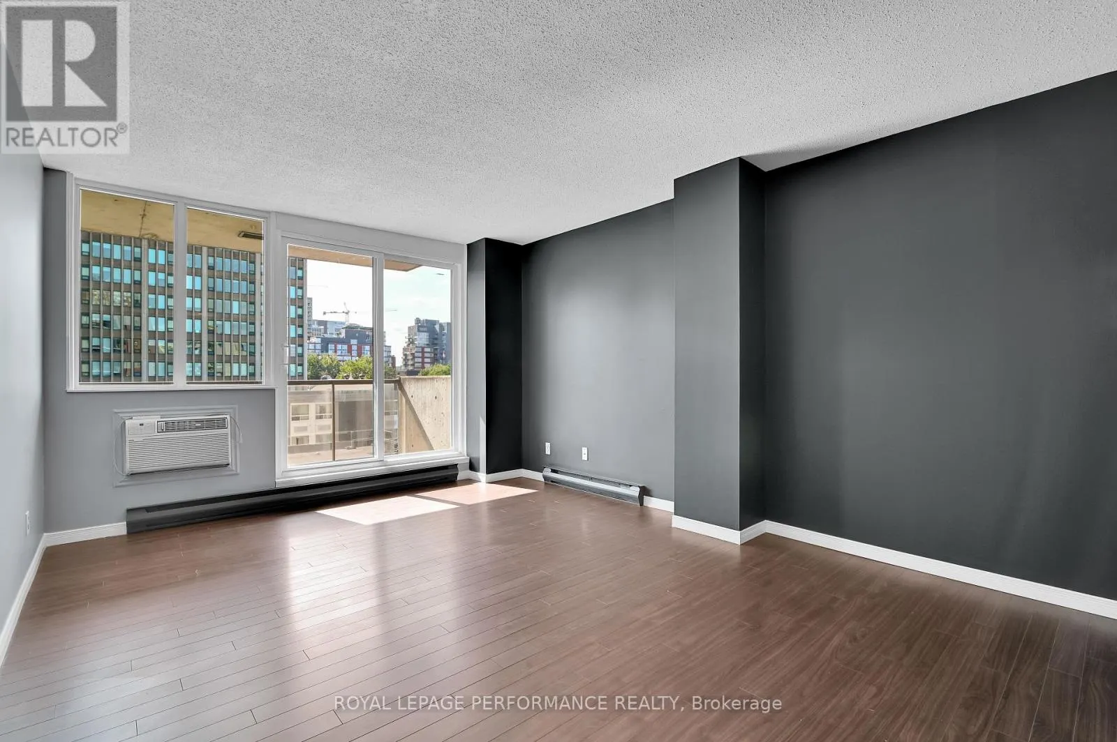 501 - 154 NELSON STREET