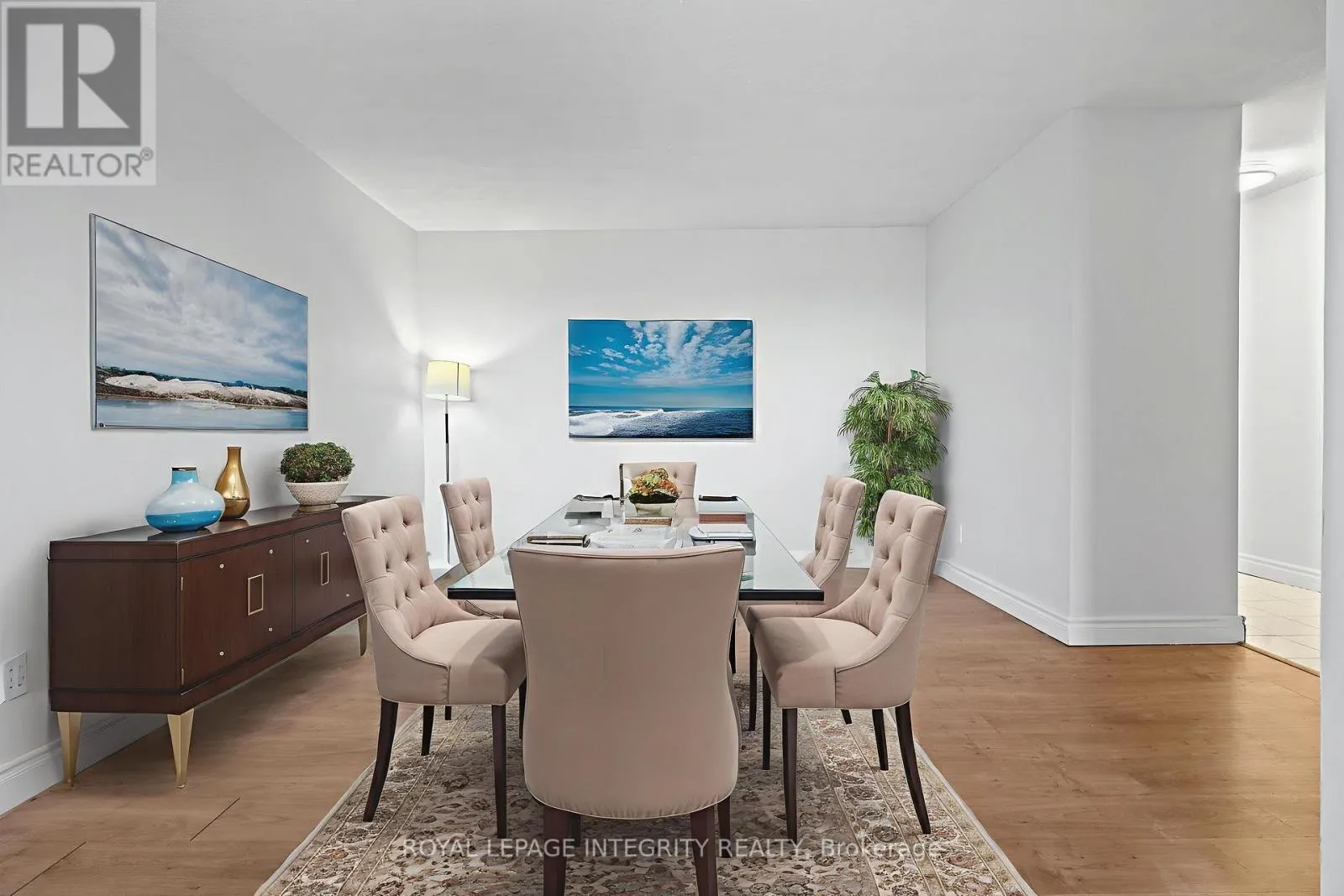 1201 - 900 DYNES ROAD