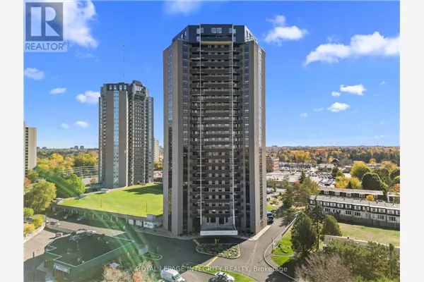 1201 - 900 DYNES ROAD