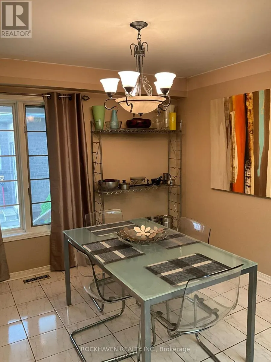 98 FELLOWES CRESCENT