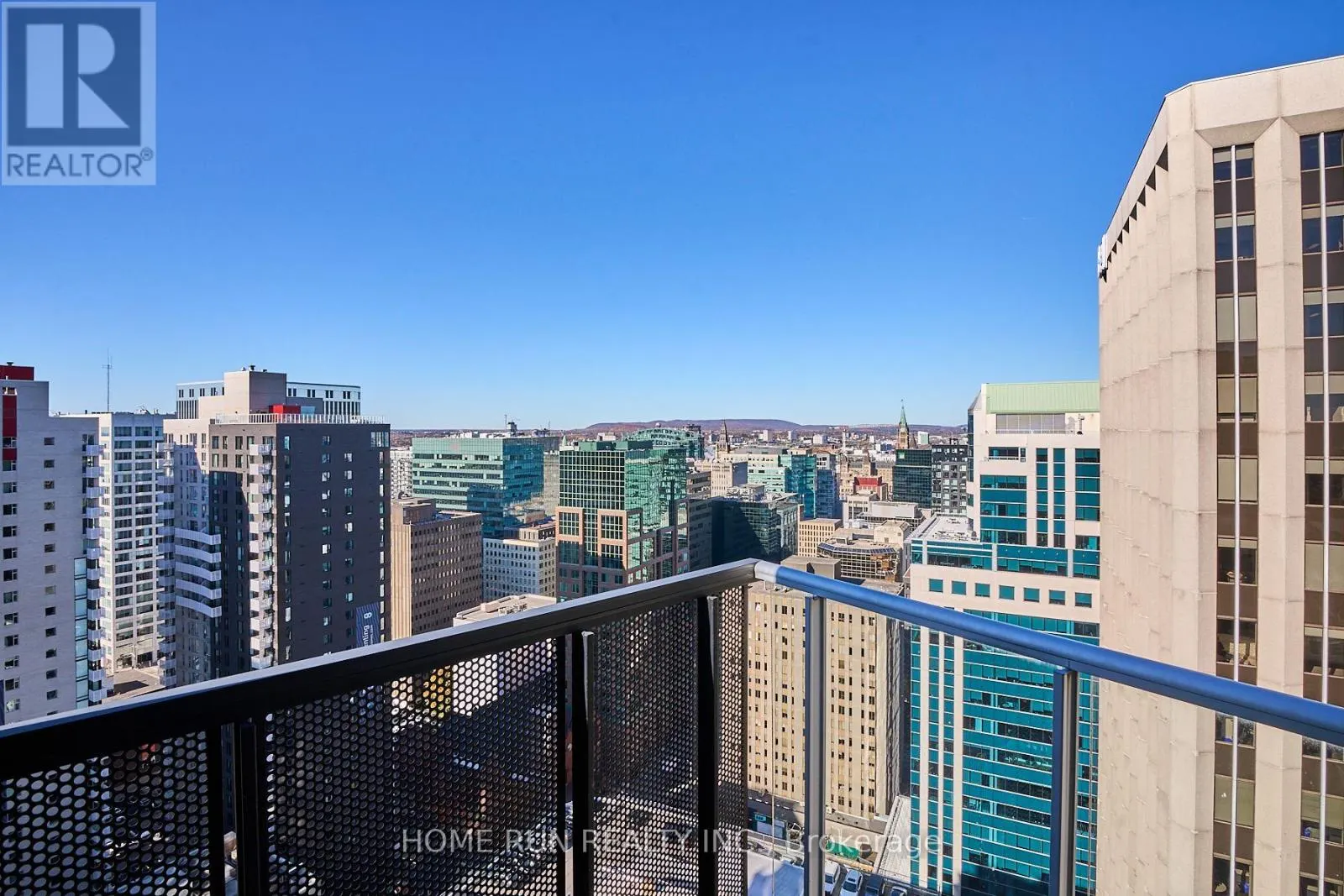 2703 - 40 NEPEAN STREET