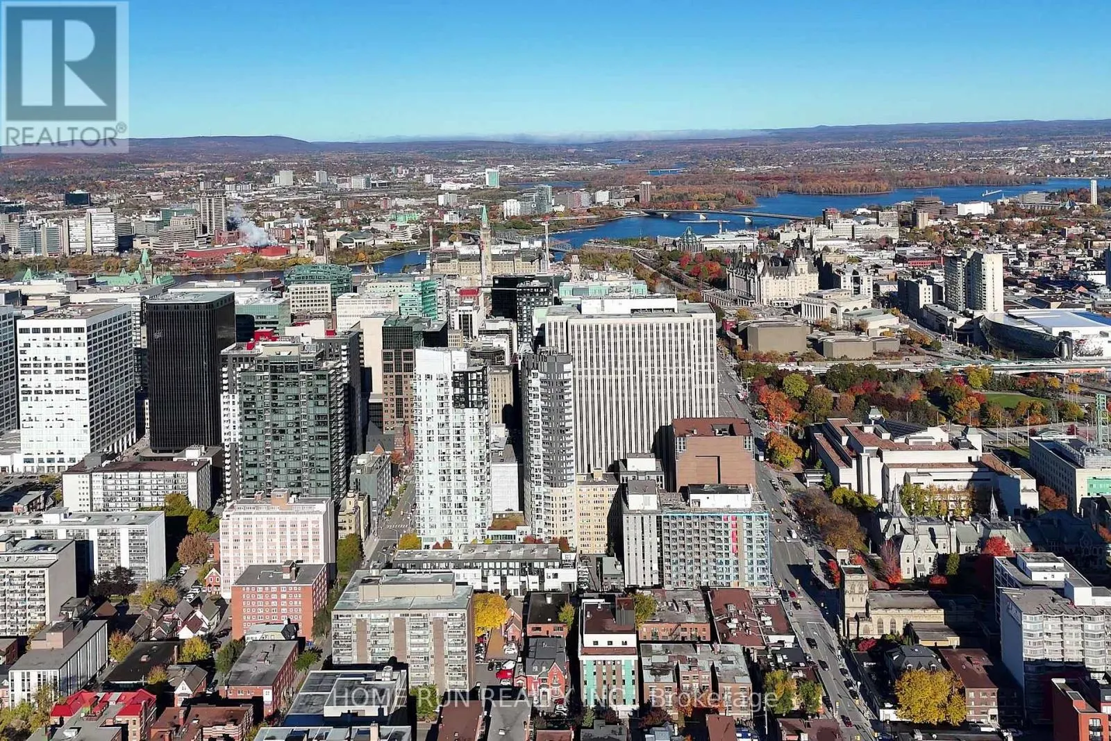 2703 - 40 NEPEAN STREET