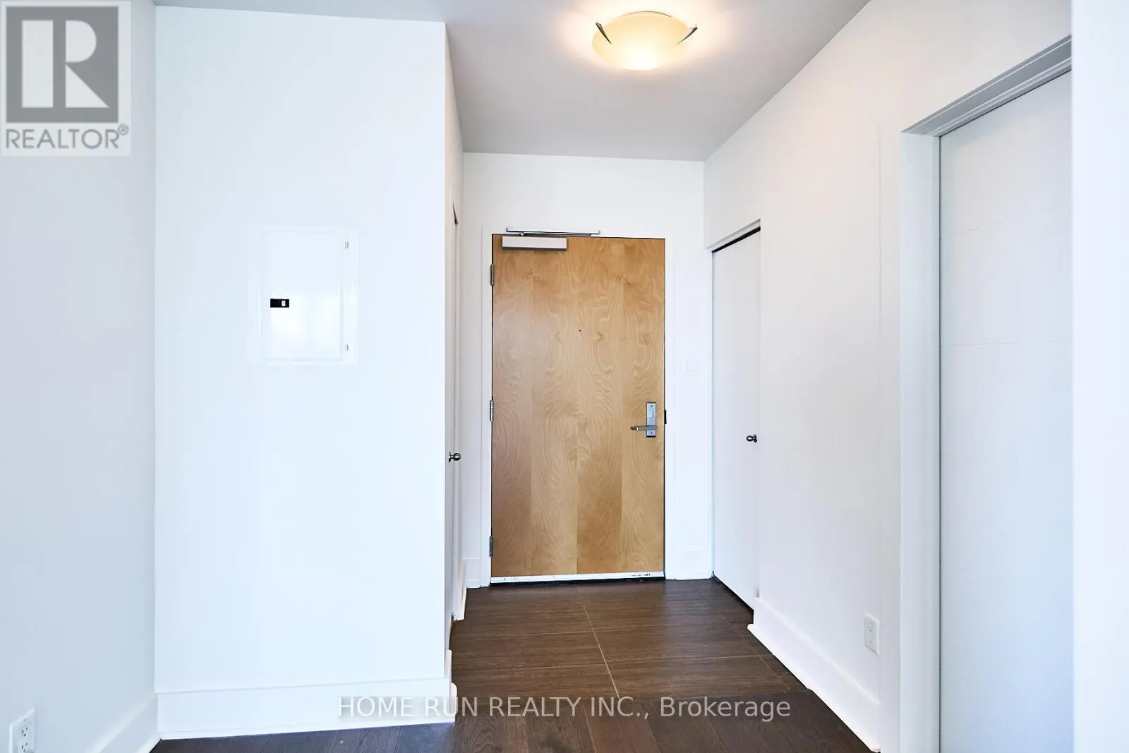 2703 - 40 NEPEAN STREET