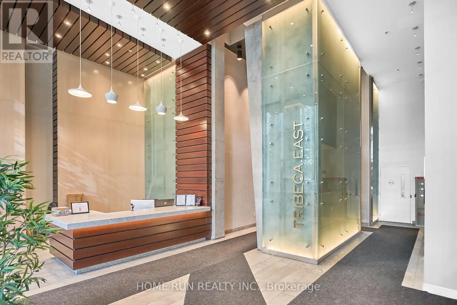 2703 - 40 NEPEAN STREET