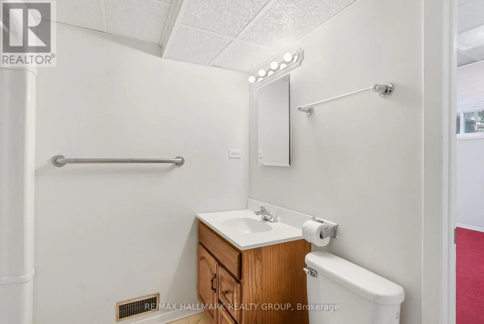 1760 LAXTON CRESCENT