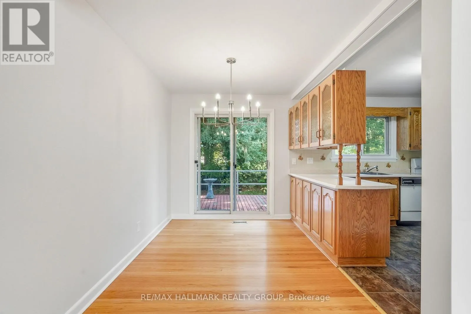 1760 LAXTON CRESCENT