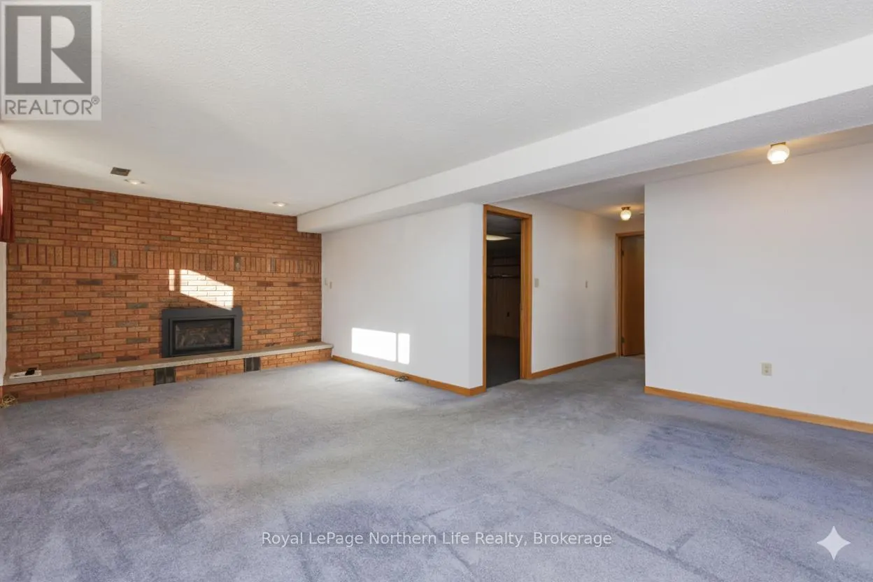 74 BELLEVIEW CRESCENT