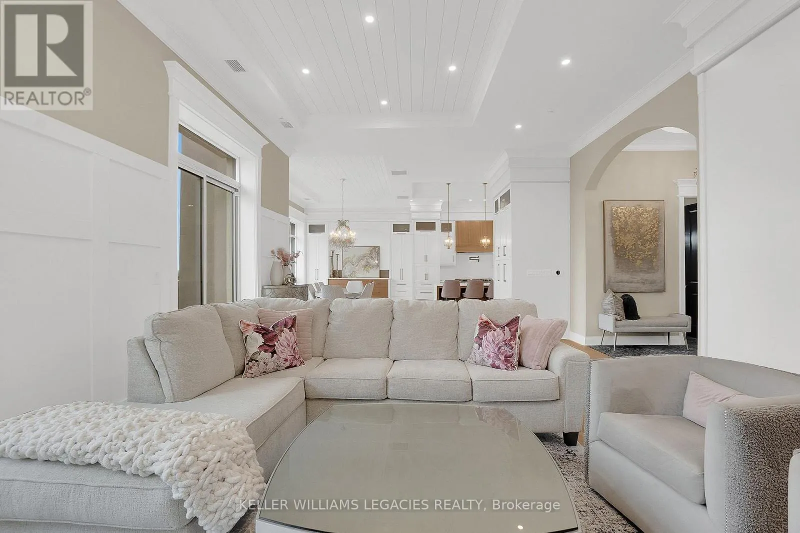 1202 - 223 ERB STREET W