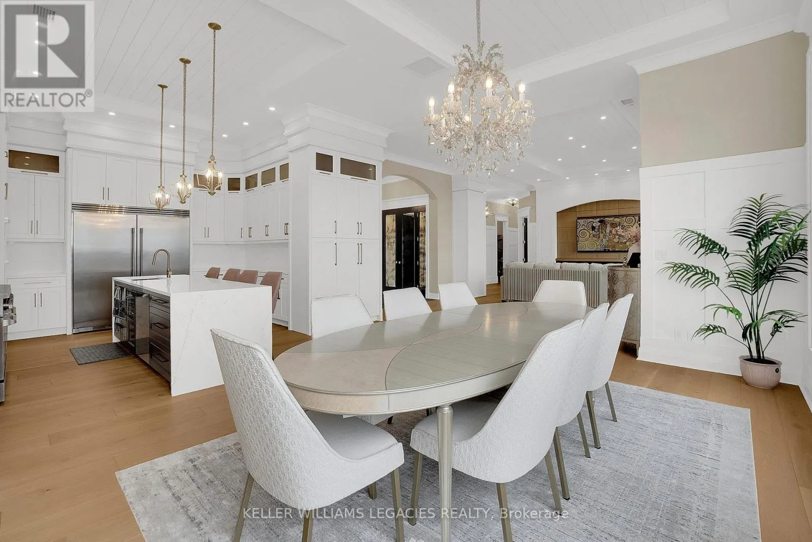 1202 - 223 ERB STREET W