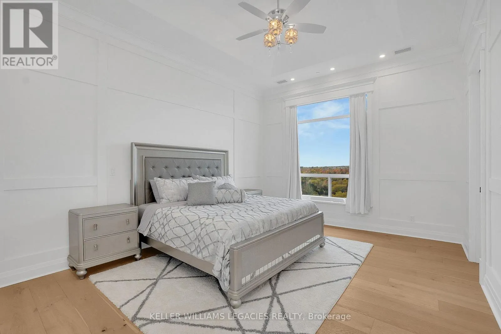 1202 - 223 ERB STREET W