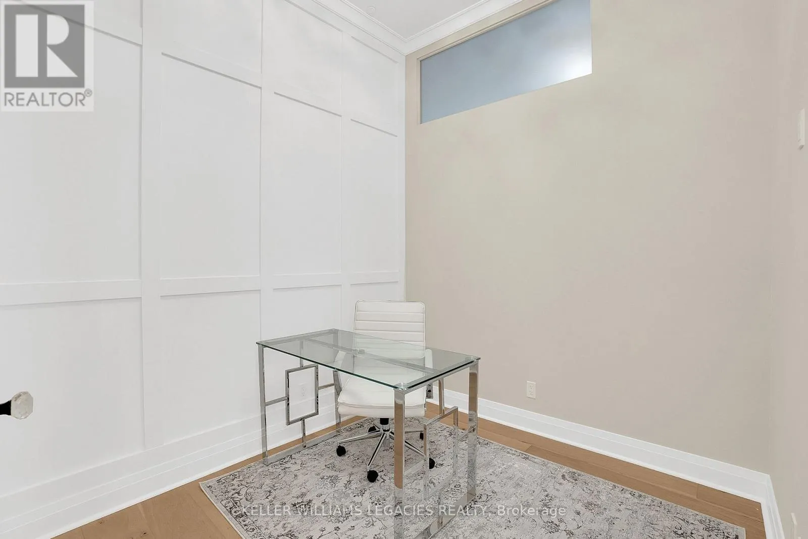 1202 - 223 ERB STREET W