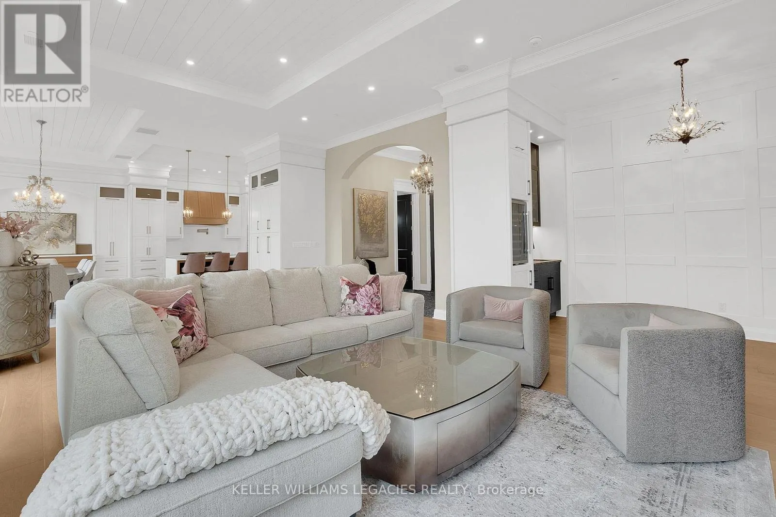 1202 - 223 ERB STREET W