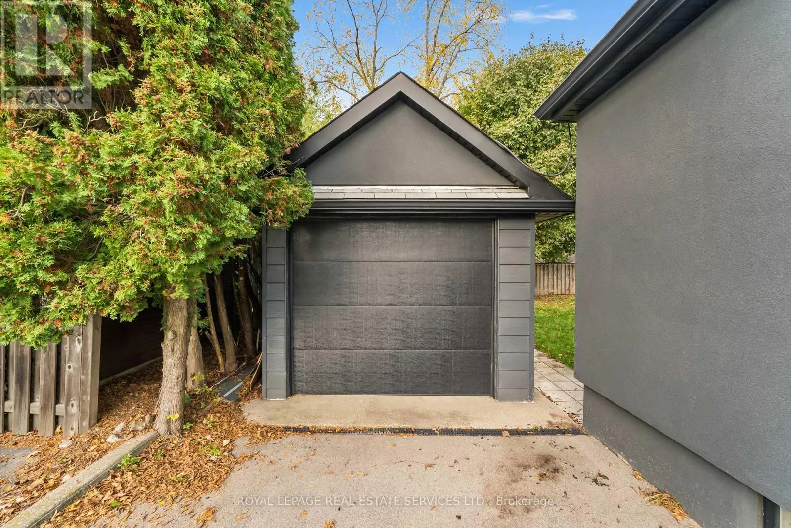 260 WEST 16TH STREET