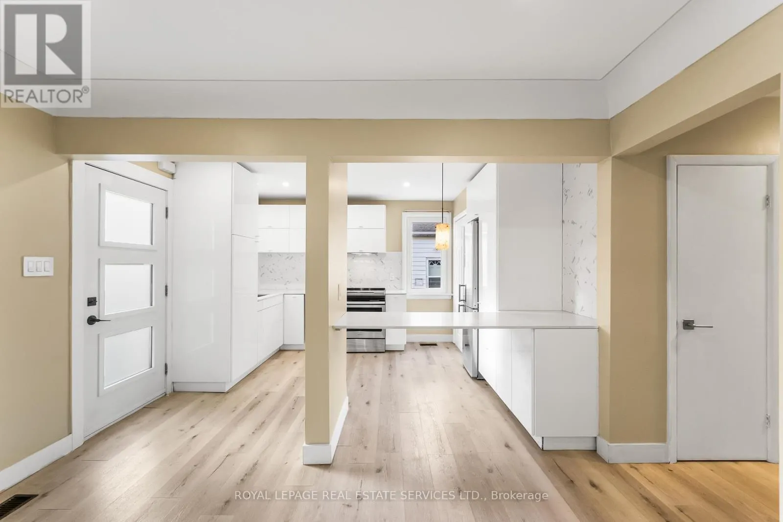 260 WEST 16TH STREET