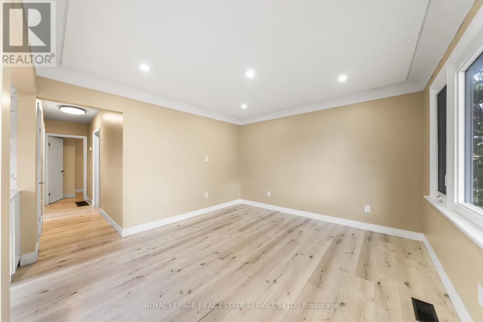 260 WEST 16TH STREET