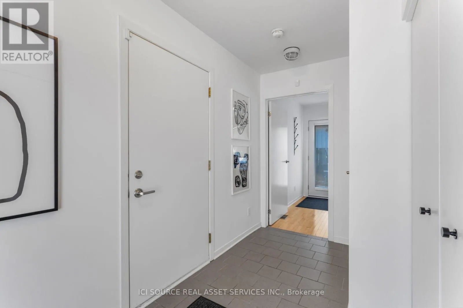 1137 GLADSTONE AVENUE