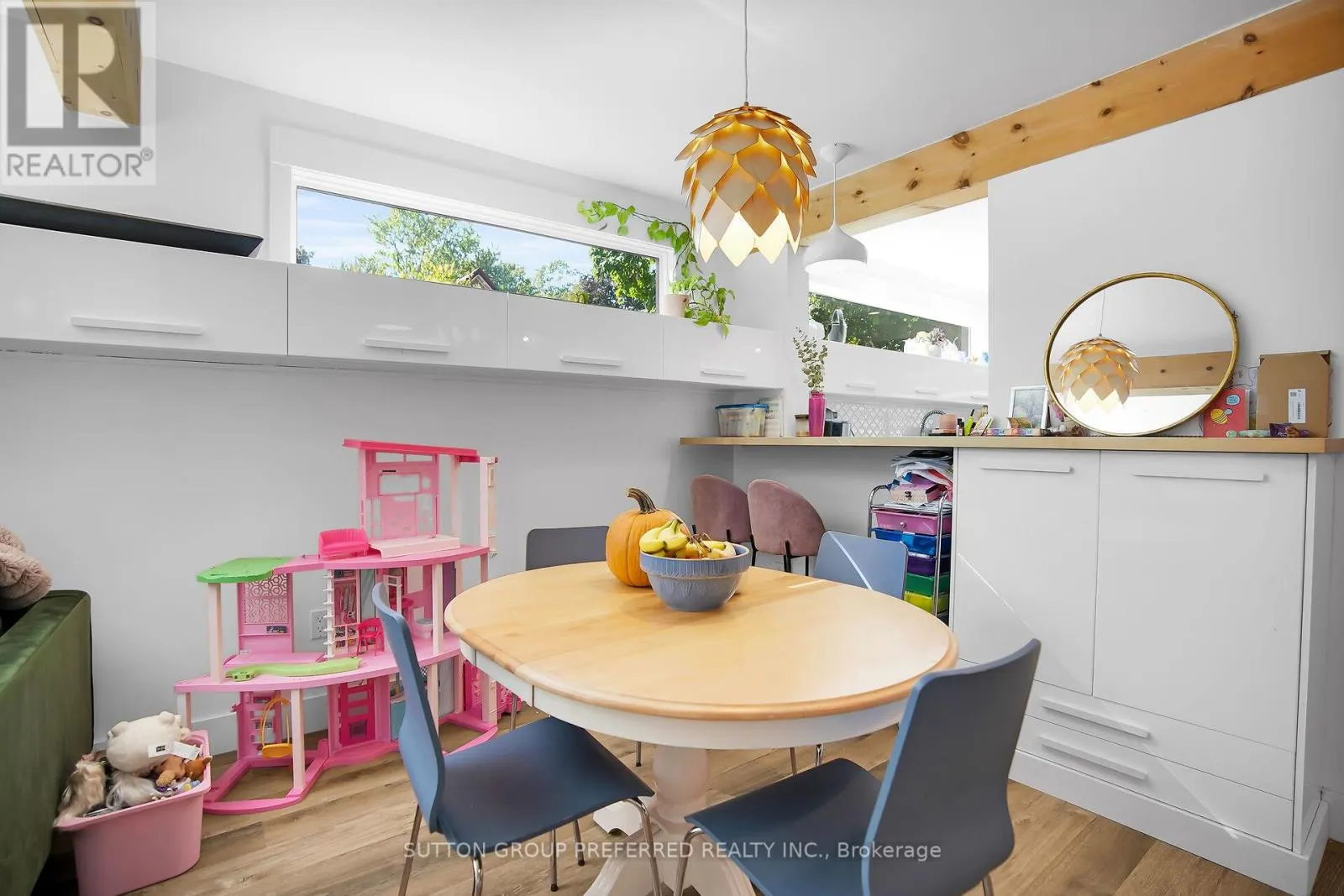 4 - 561 PRINCESS AVENUE, #4