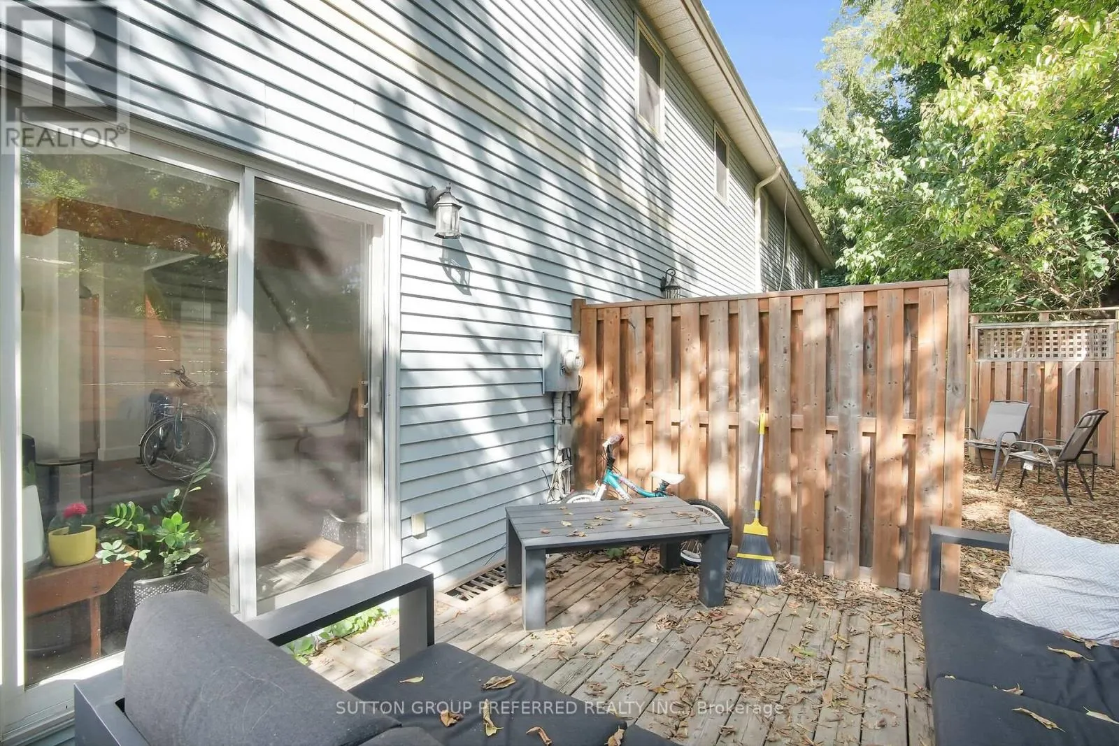 4 - 561 PRINCESS AVENUE, #4