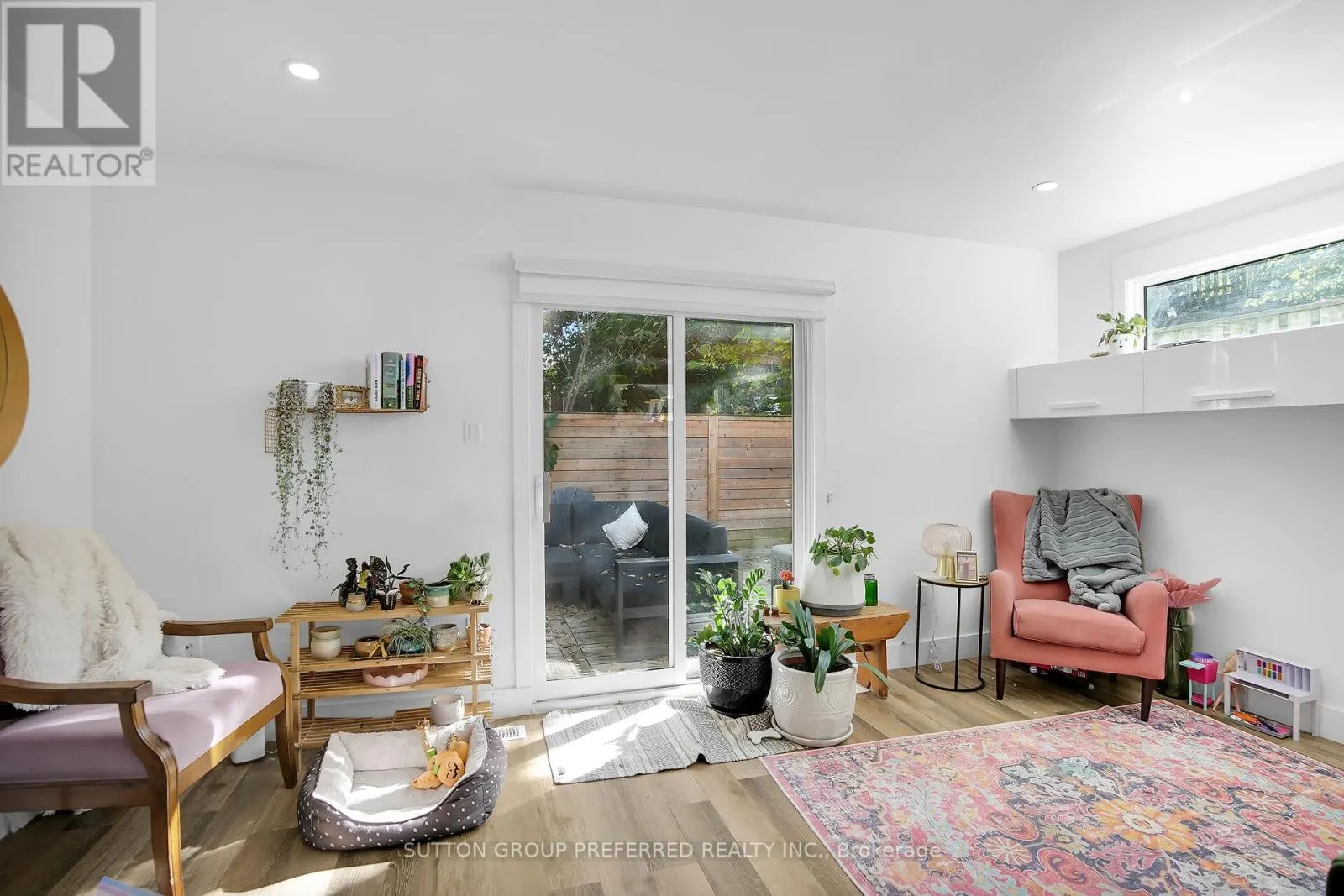 4 - 561 PRINCESS AVENUE, #4