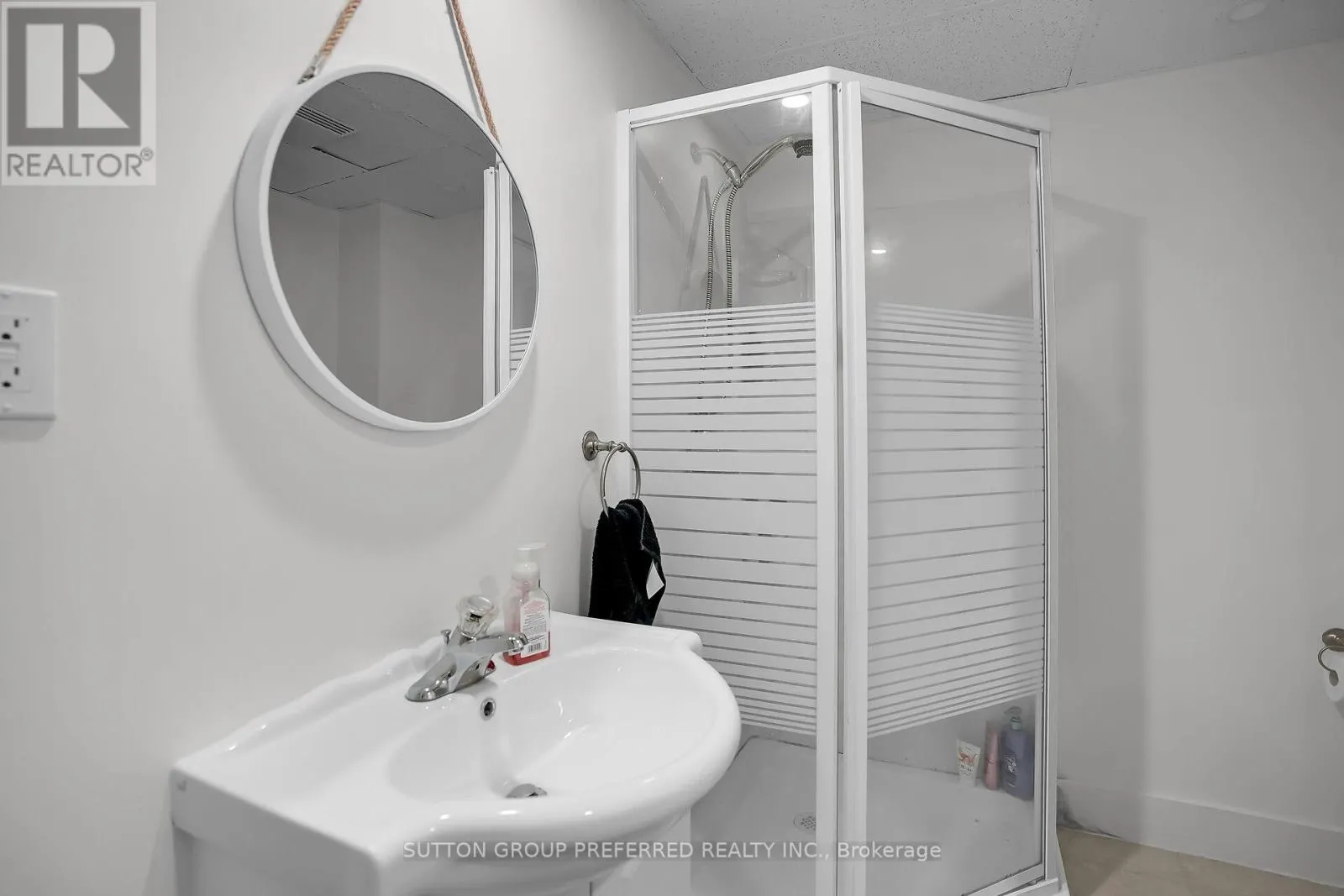 4 - 561 PRINCESS AVENUE, #4