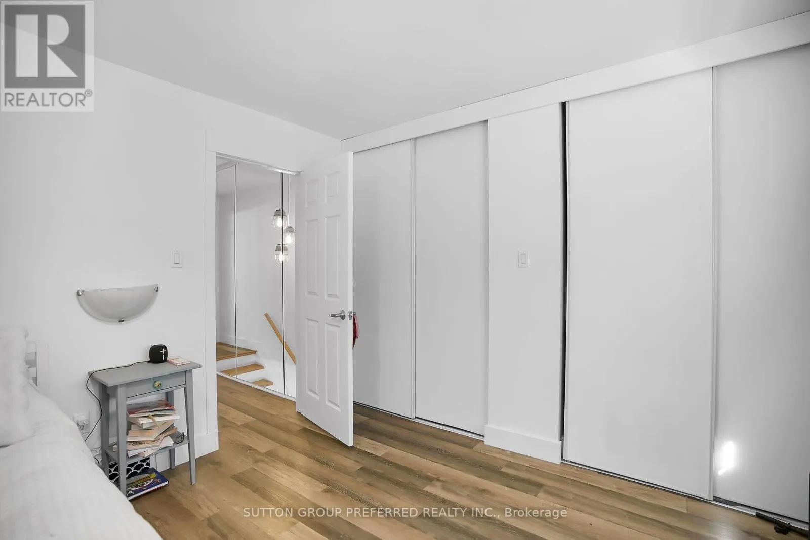 4 - 561 PRINCESS AVENUE, #4