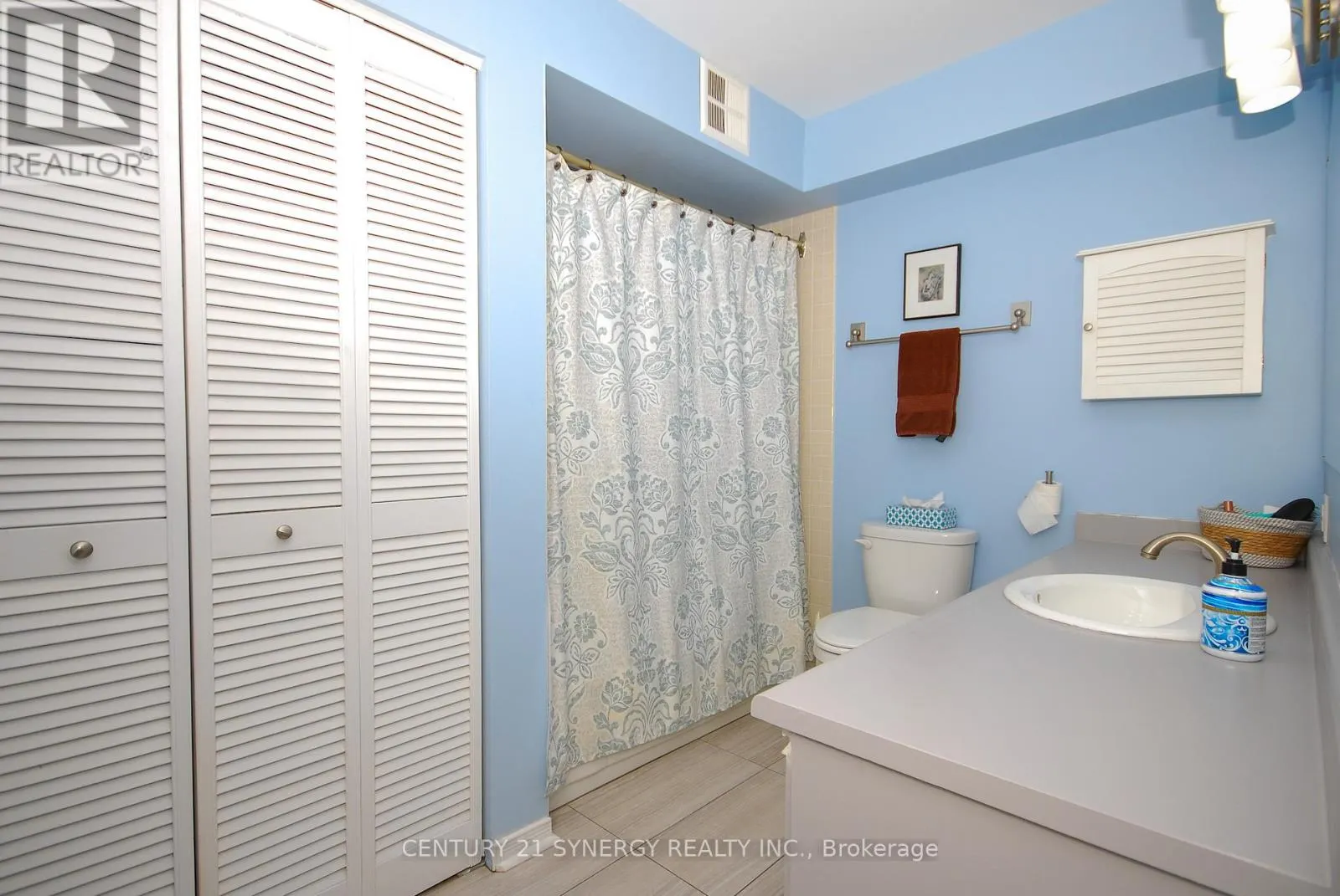 309 - 199 KENT STREET