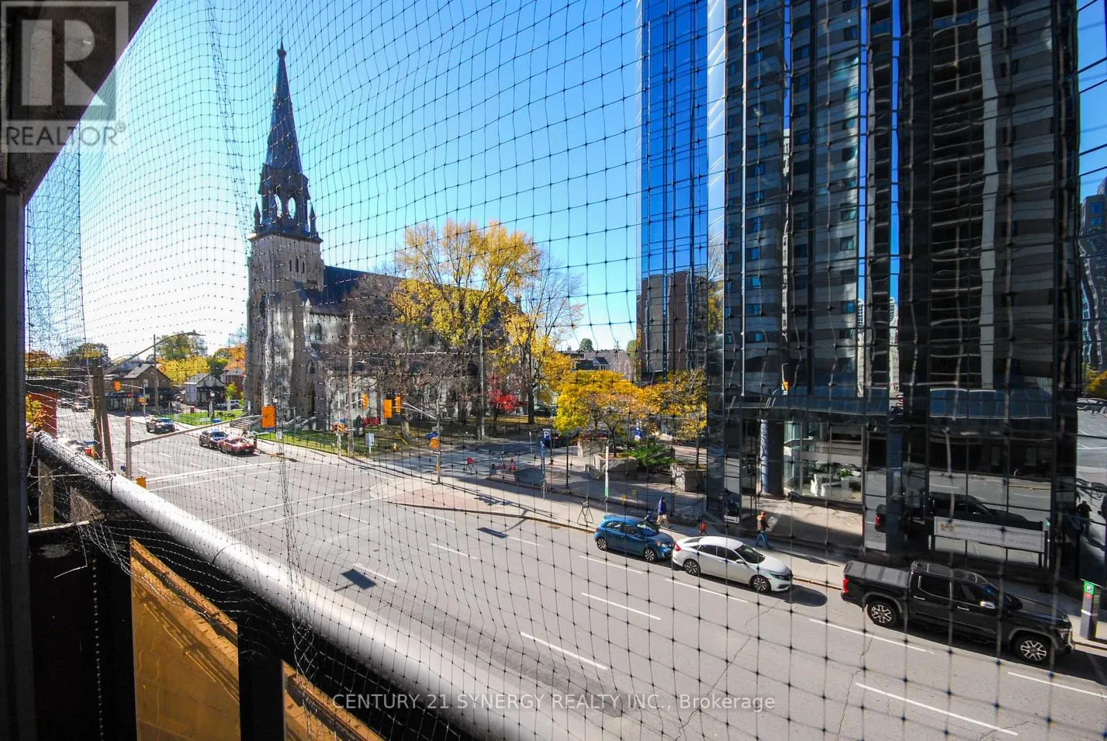 309 - 199 KENT STREET