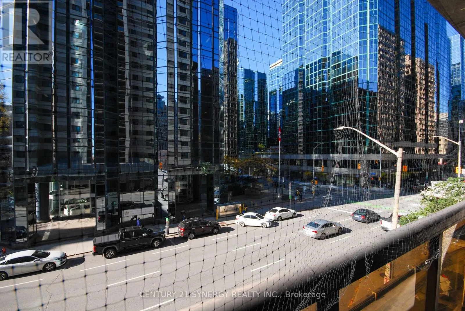 309 - 199 KENT STREET