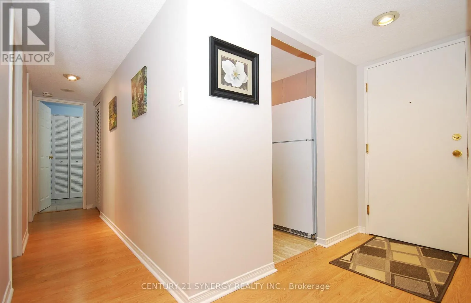 309 - 199 KENT STREET