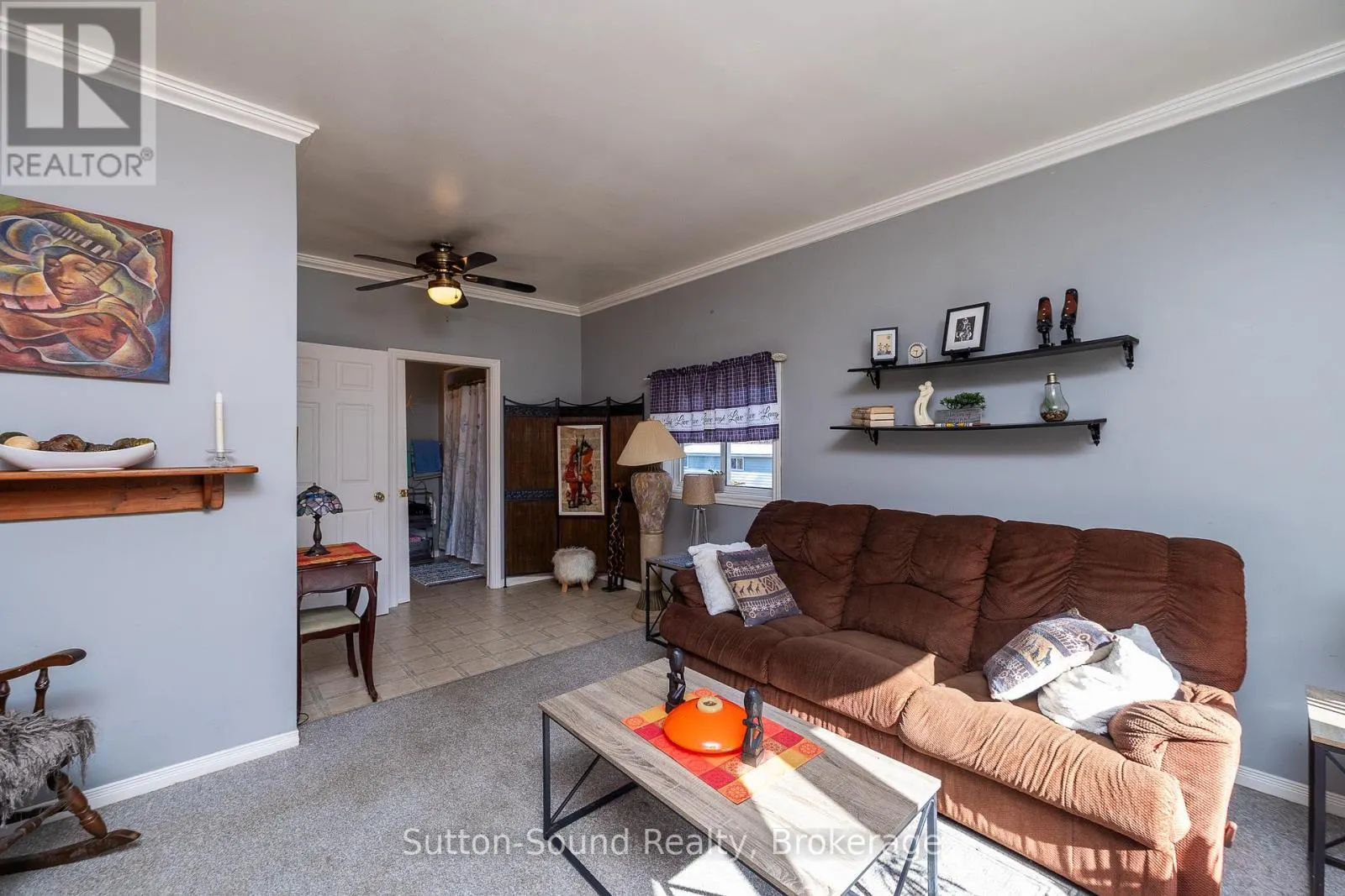 143659 15 SIDE ROAD E