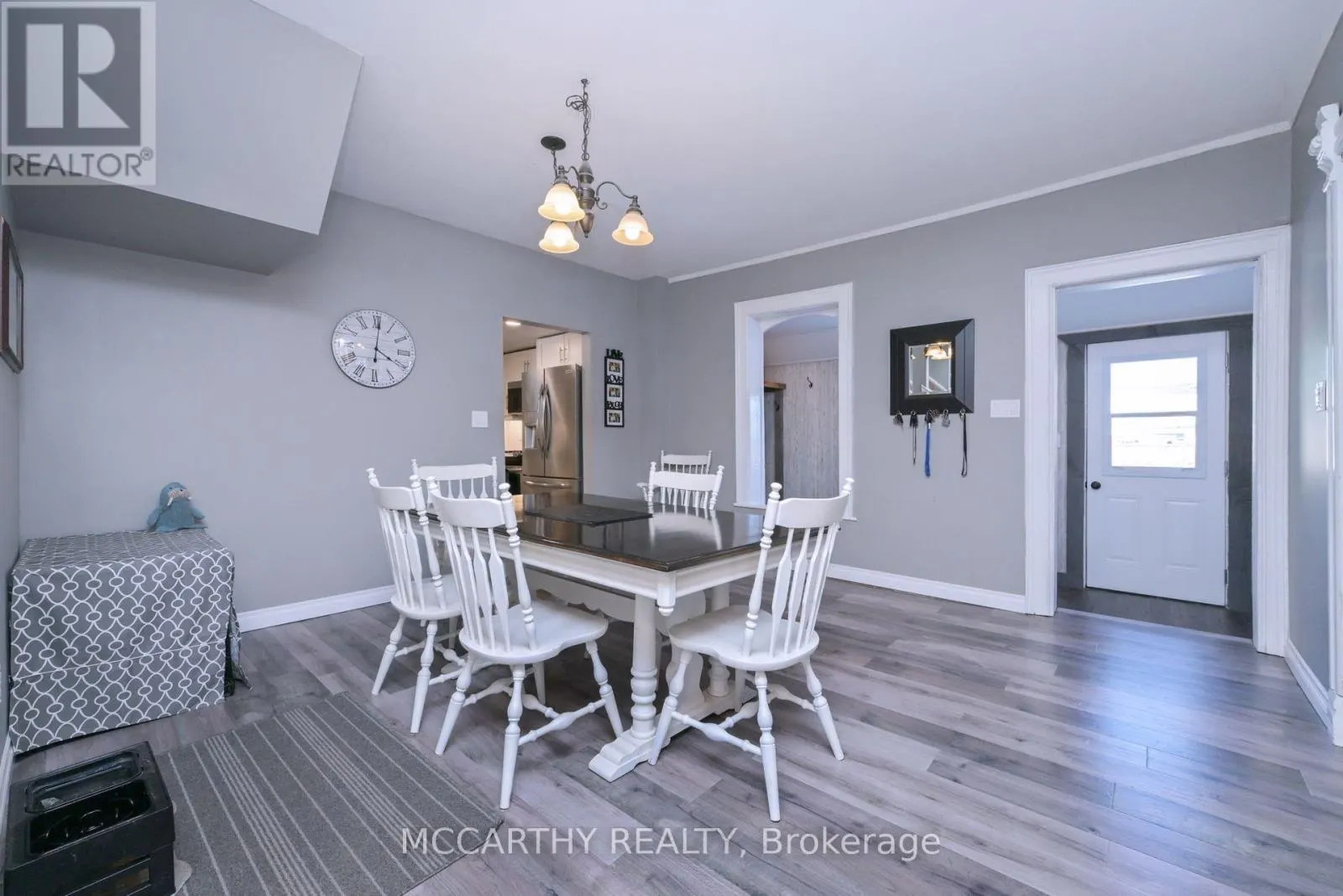 681141 260 SIDE ROAD